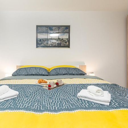 Apartment Ena Near Pula Amphitheater Kültér fotó