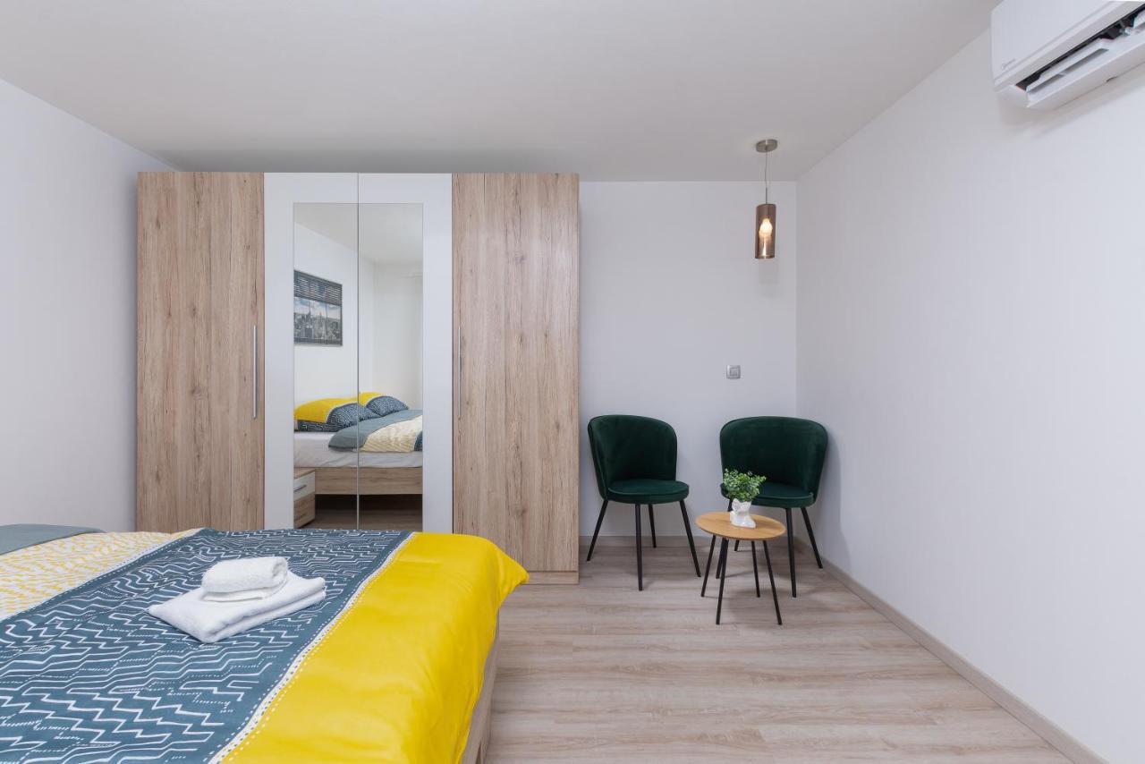 Apartment Ena Near Pula Amphitheater Kültér fotó