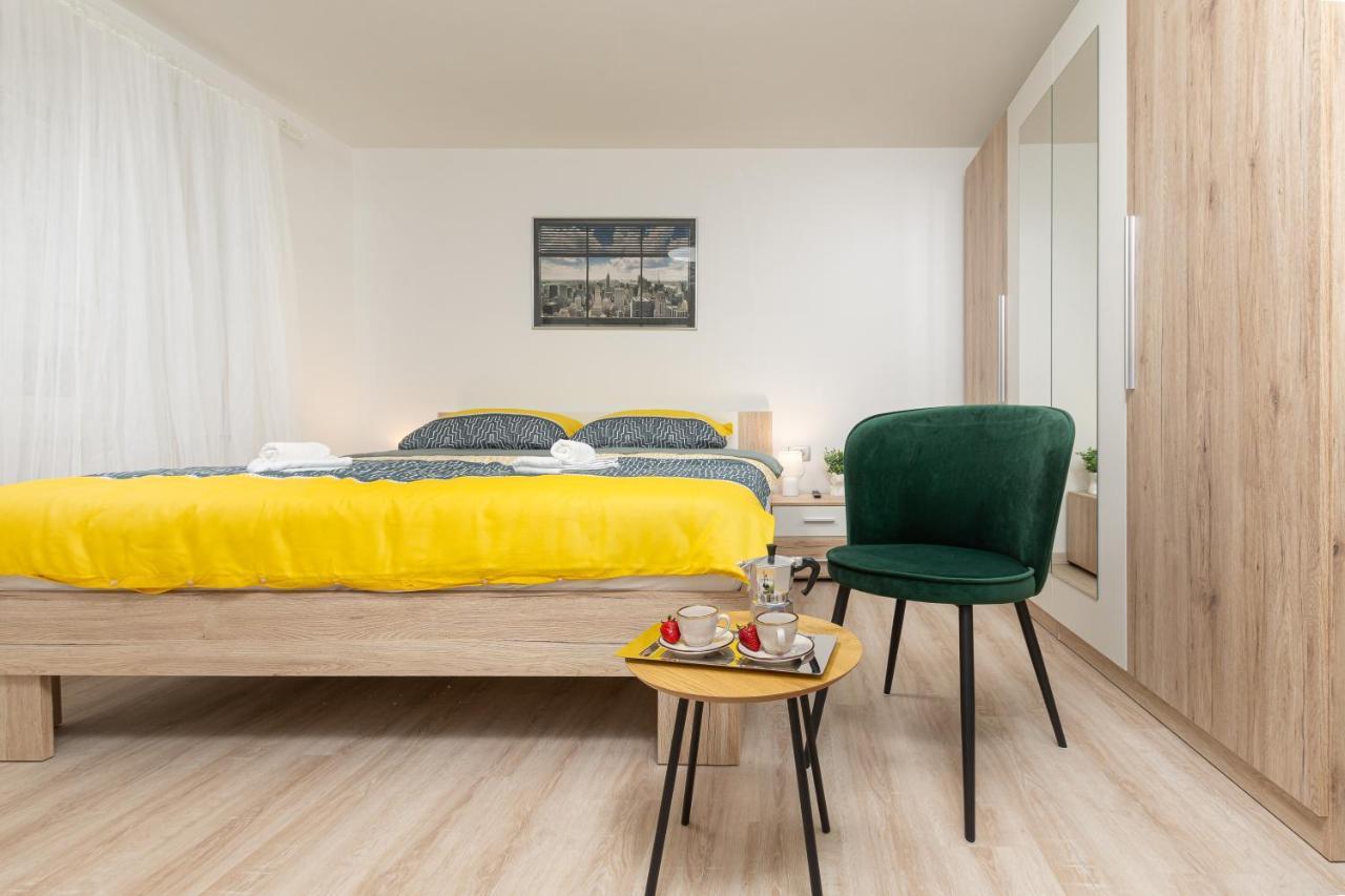 Apartment Ena Near Pula Amphitheater Kültér fotó